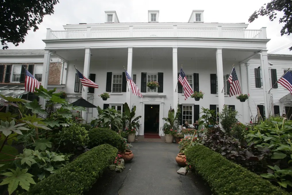 The Tavern At The Beekman Arms #8