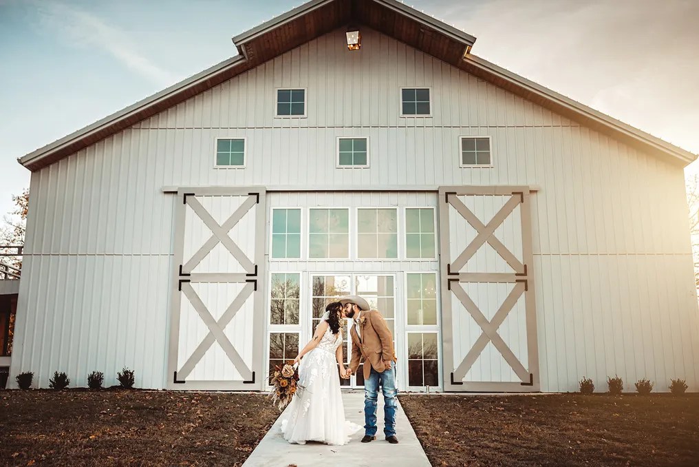 Cottonwood Barn #33