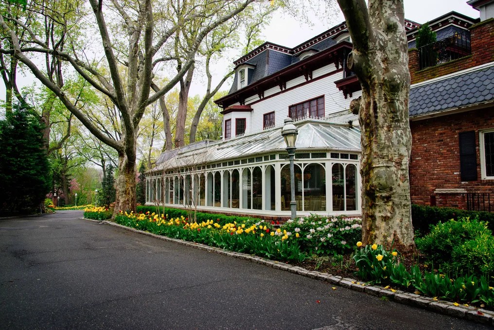 Westbury Manor #4