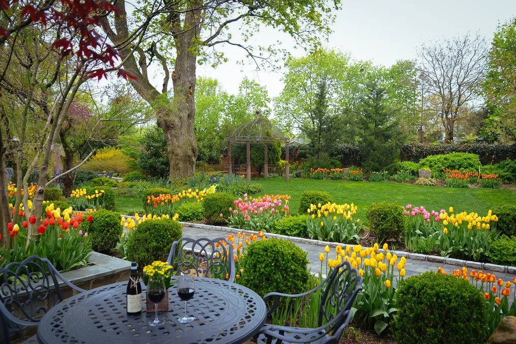 Westbury Manor #106