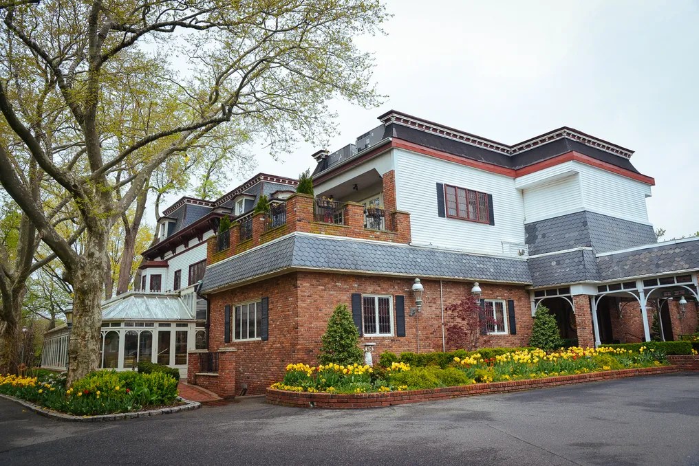 Westbury Manor #107