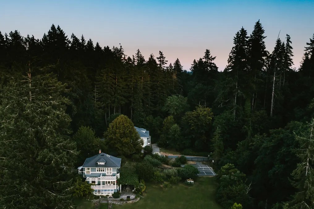 Wisteria Hollow Waterfront Estate #6