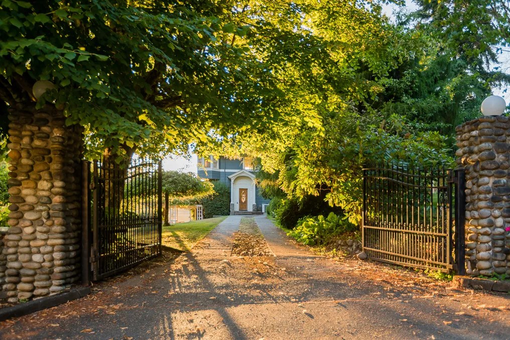 Wisteria Hollow Waterfront Estate #32