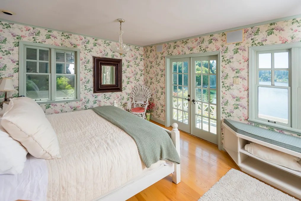 Wisteria Hollow Waterfront Estate #52