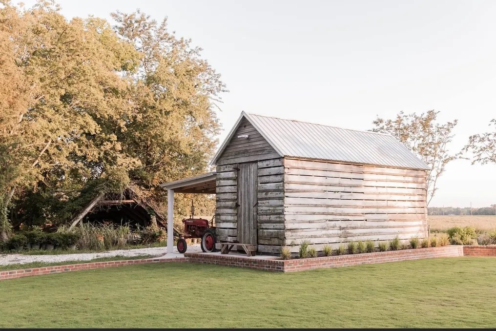 Mimosa Barn #7