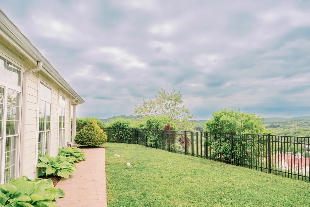 Twelve Oaks Mansion #15