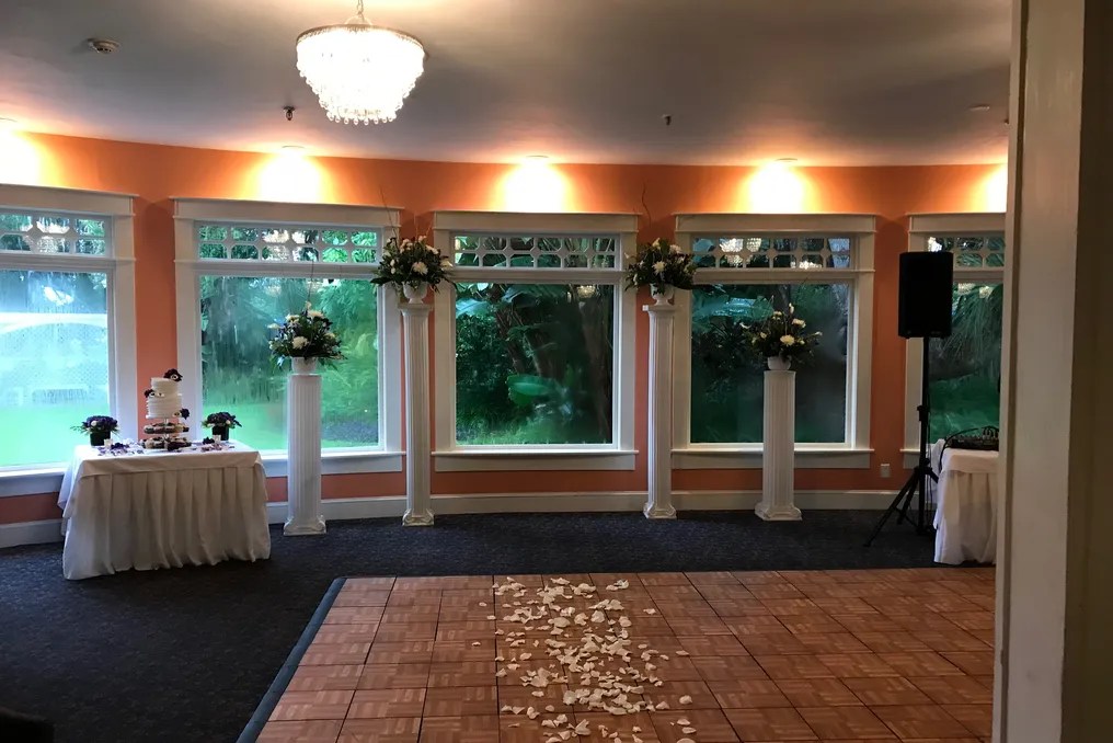 Lakeside Inn #16