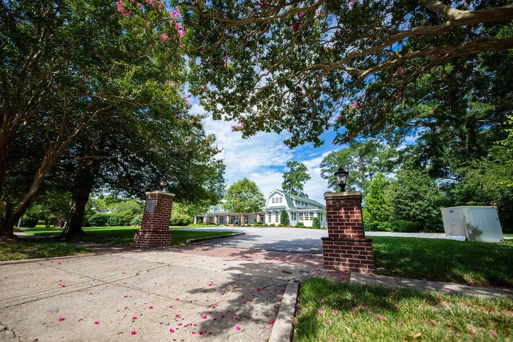 The Woman's Club of Portsmouth #23