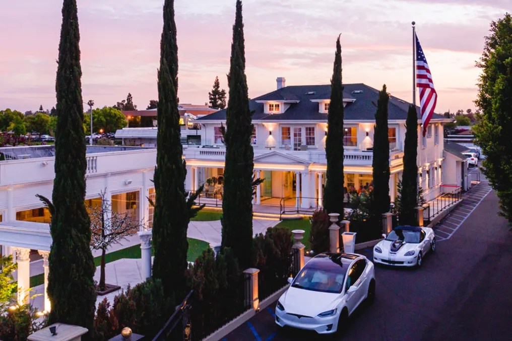 Anaheim White House Restaurant #9