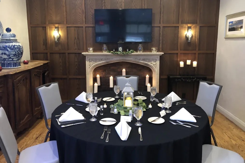 Seven Gables Inn #23