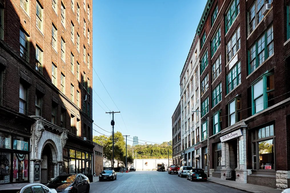 Oliver Building #18