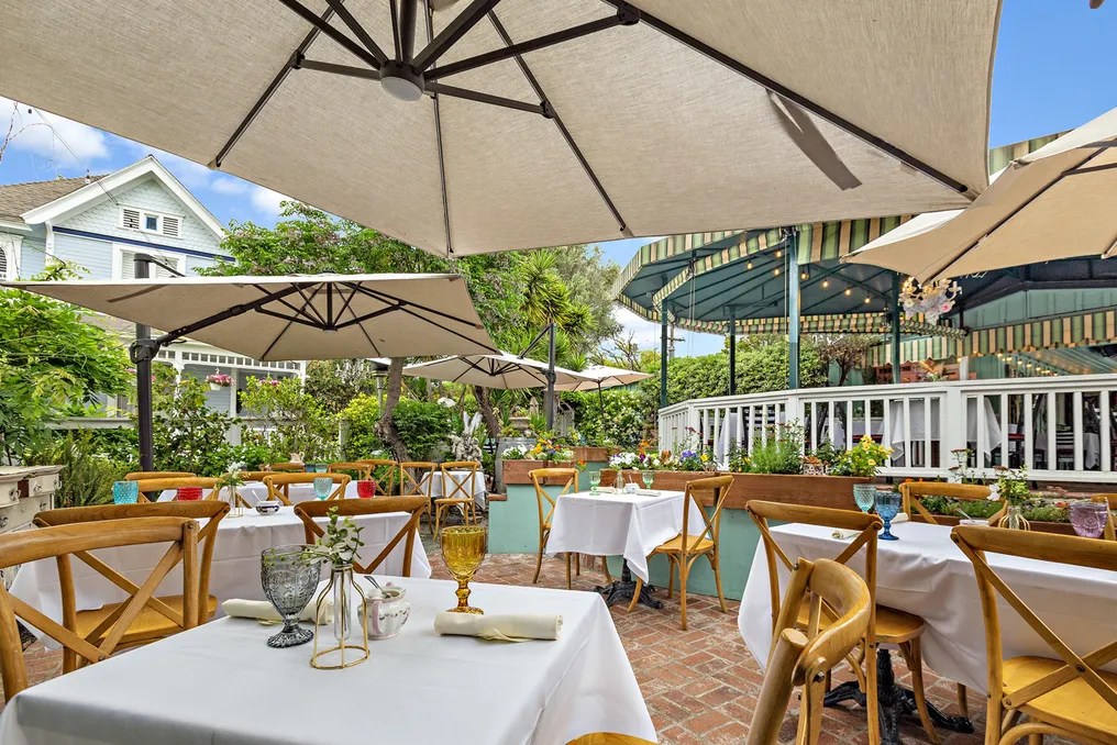 The Tea House on Los Rios #39