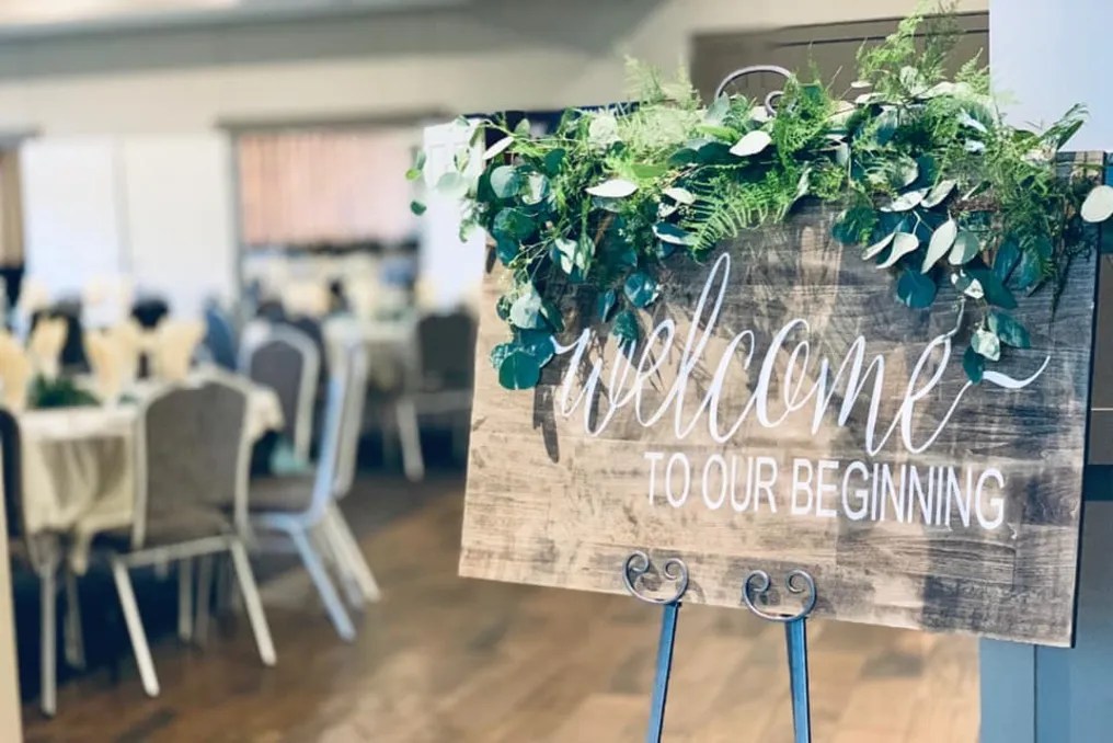 Little Crow Resort - NEW MN Venue! #10