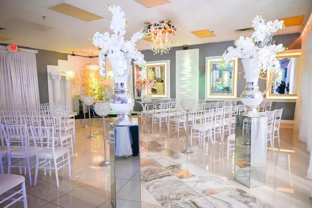El Palacio del Sol Banquet Hall #70