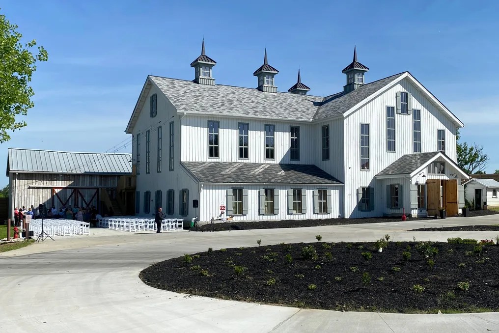 The Bicentennial Barn #49