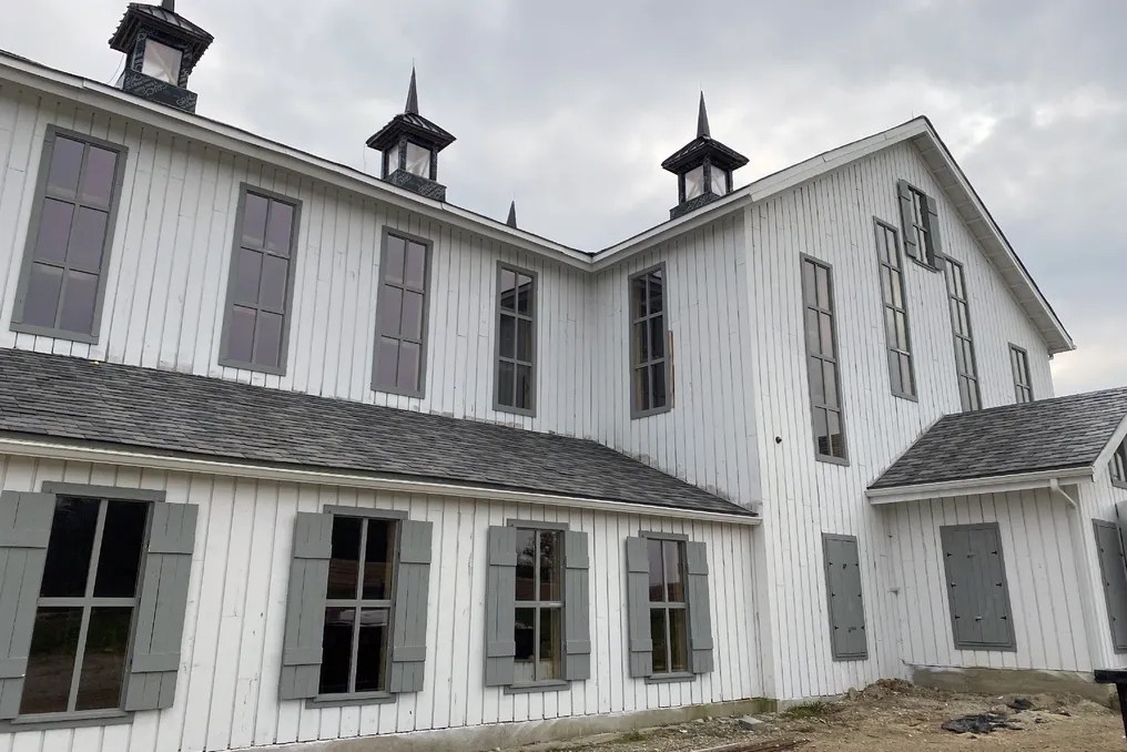 The Bicentennial Barn #96