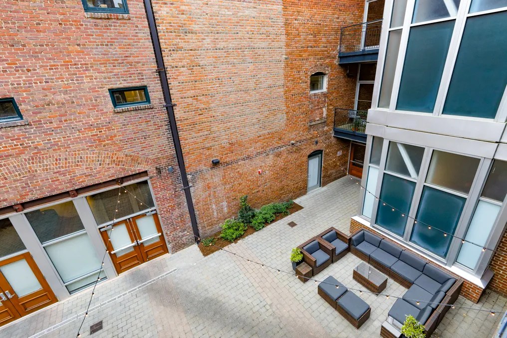 Jiddi Space & Courtyard #26