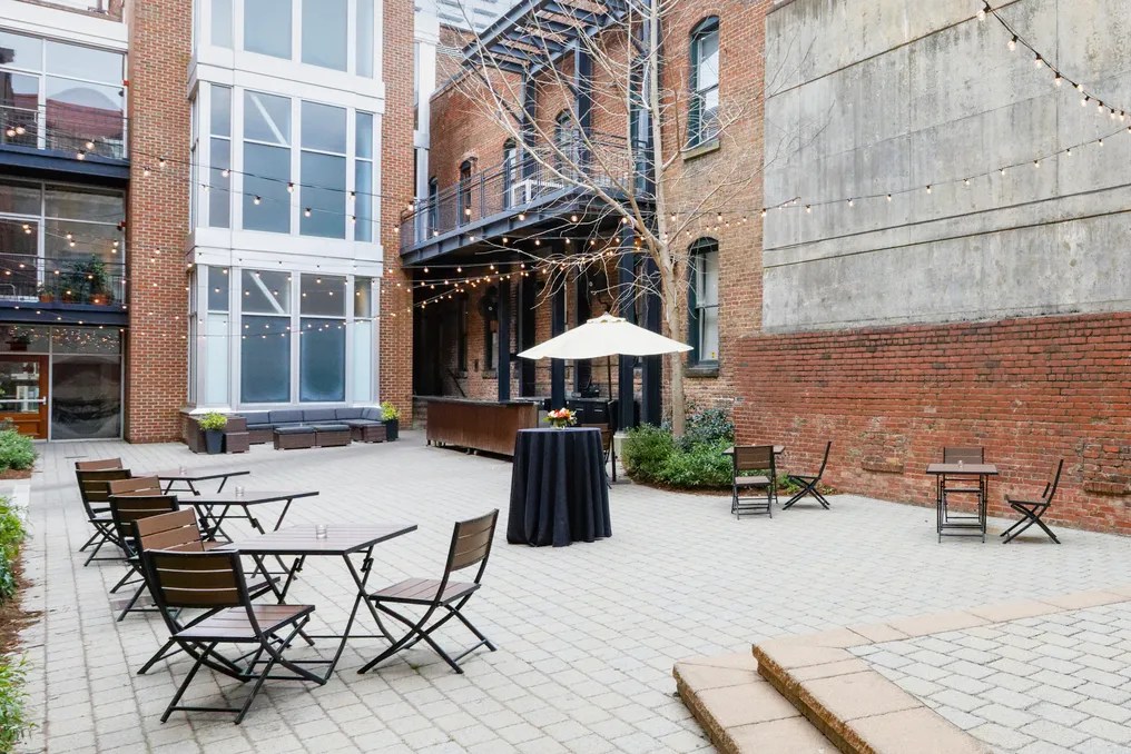 Jiddi Space & Courtyard #30