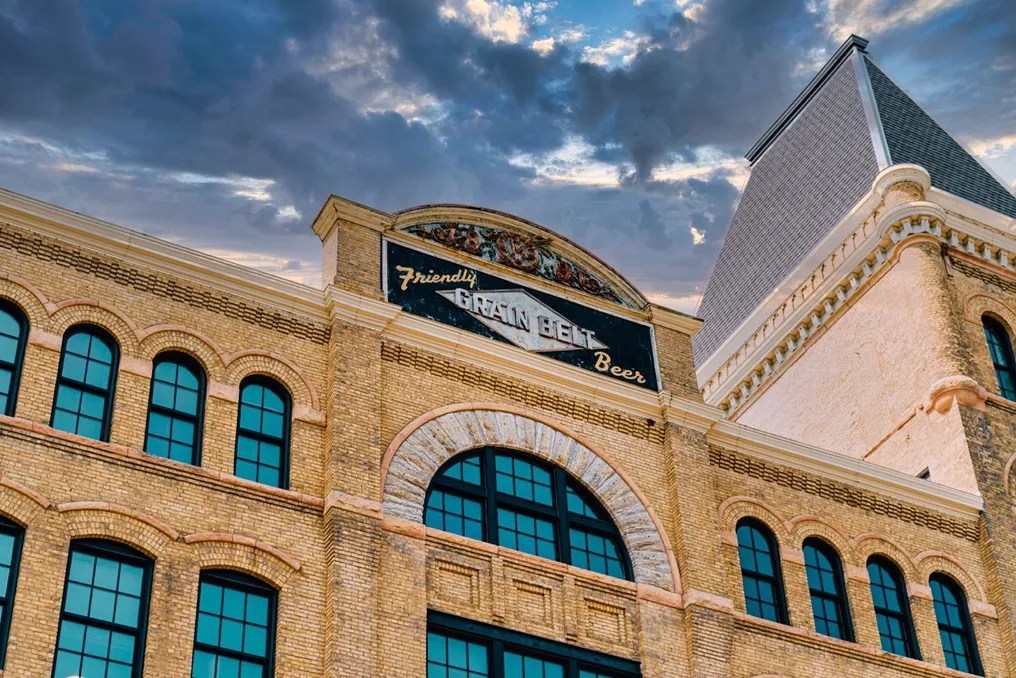 The 1893 at the Historic Grain Belt #21