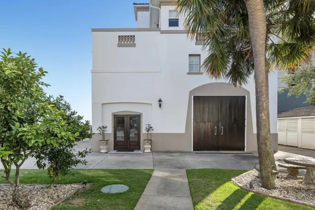 Bella Villa #32