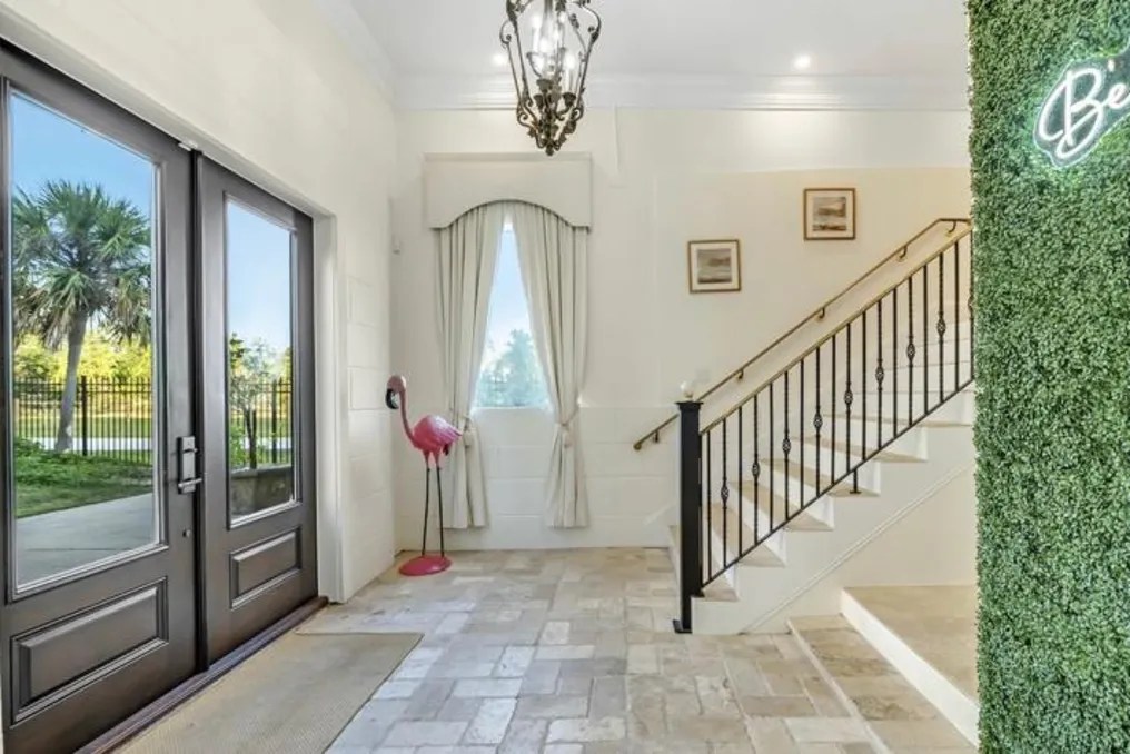 Bella Villa #72