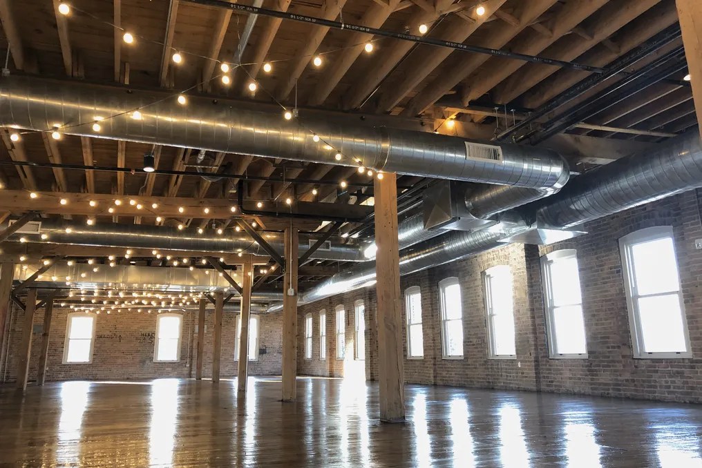Record Box Loft #19
