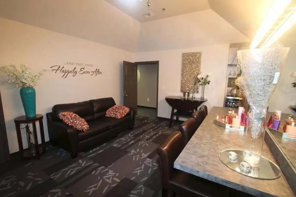 The Sunset Room at the Vista #21