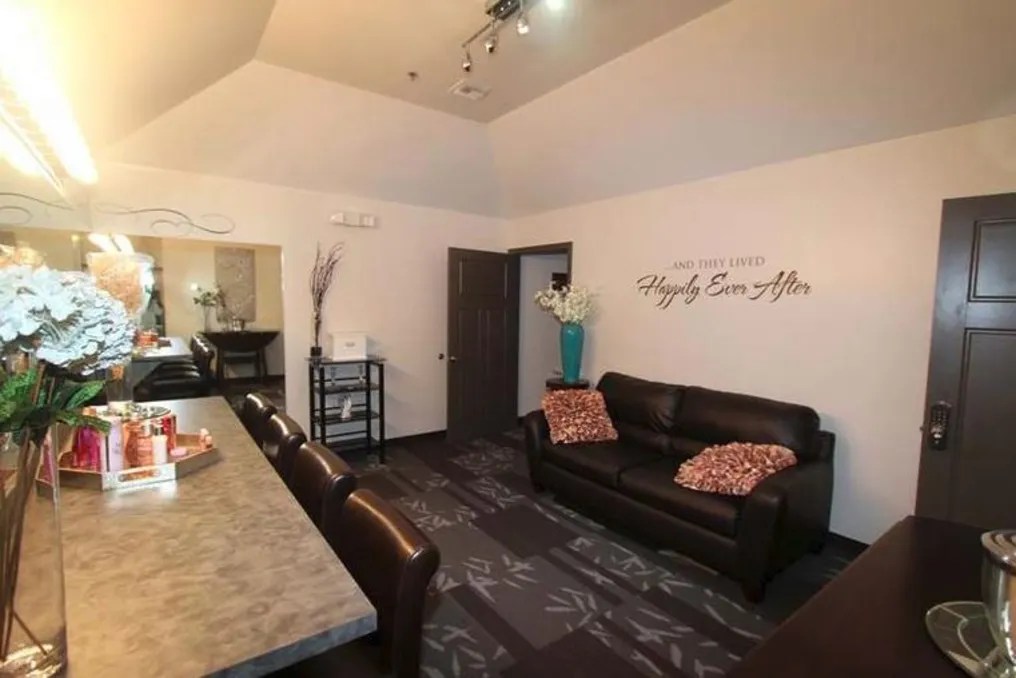The Sunset Room at the Vista #23