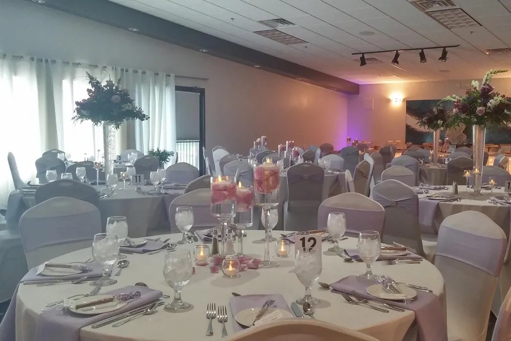 The Sunset Room at the Vista #26