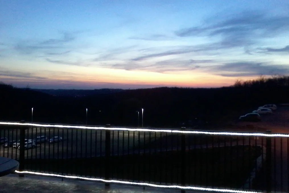 The Sunset Room at the Vista #40