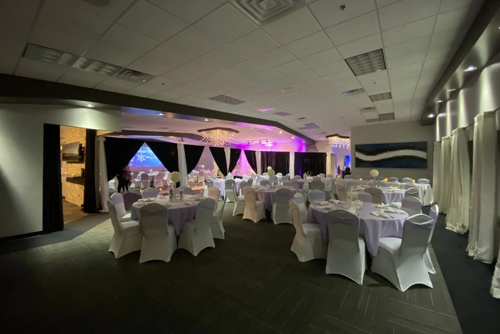 The Sunset Room at the Vista #80