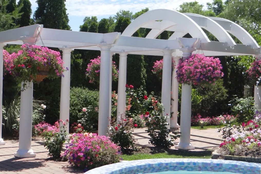 Majestic Gardens #22