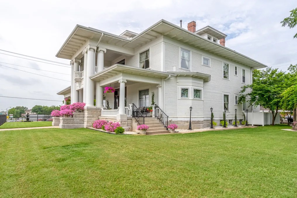 The Burnett Mansion #12