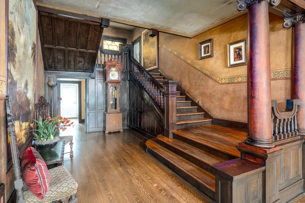 The Burnett Mansion #14