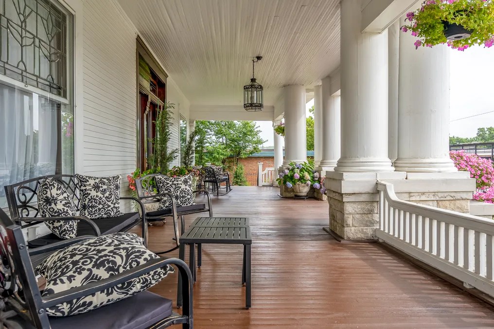 The Burnett Mansion #19