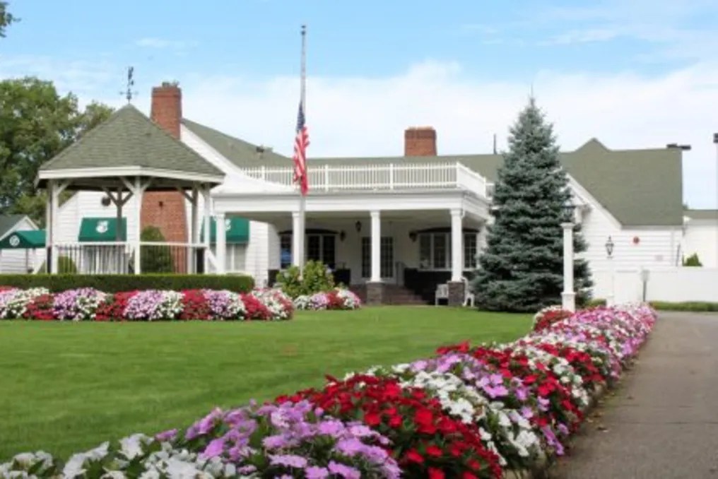 Stewart Manor Country Club #32