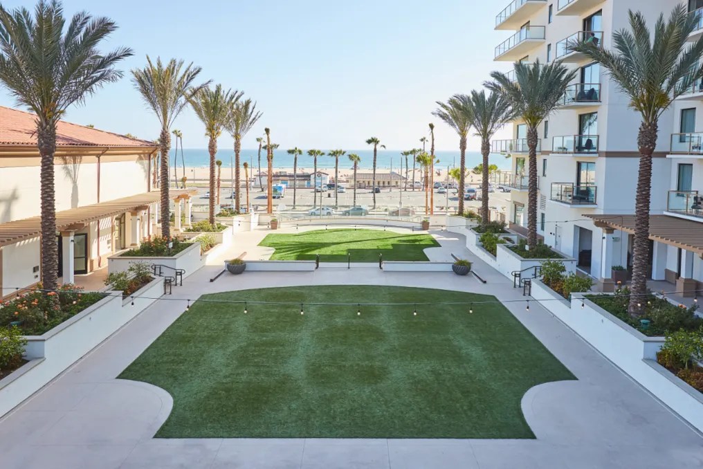 The Waterfront Beach Resort, a Hilton Hotel #34