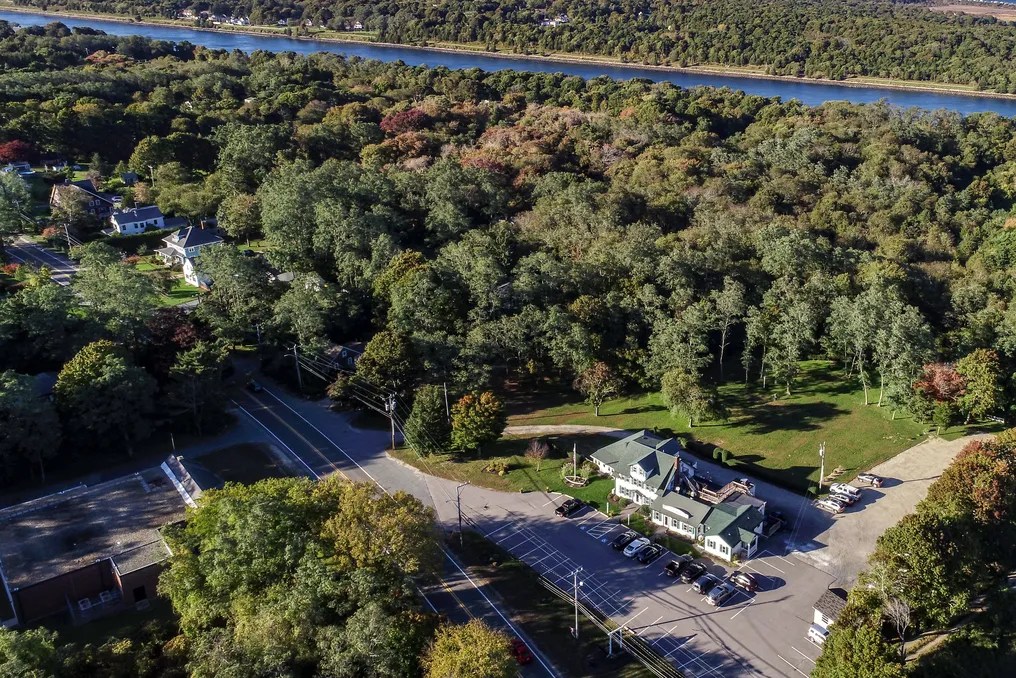 The Sagamore Inn #8