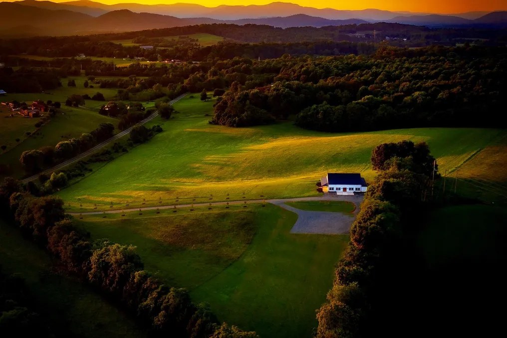 Renback Barn, LLC #36