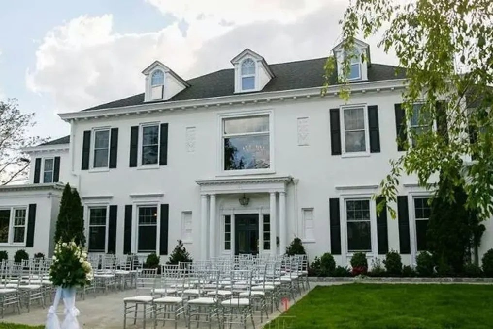 Mansion on Broadway #6