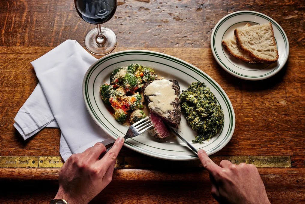 Izzy's Steaks #3