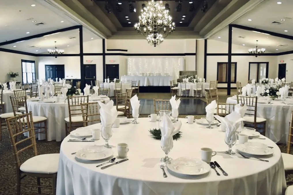 The Milana Ballroom at the Amish Door Village #2