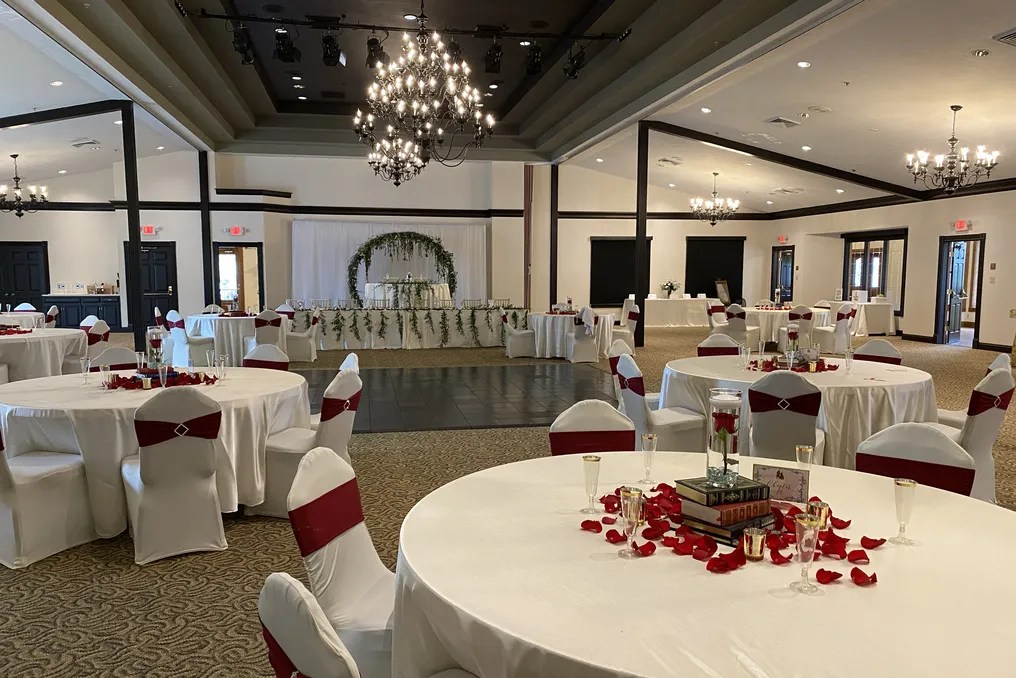 The Milana Ballroom at the Amish Door Village #4