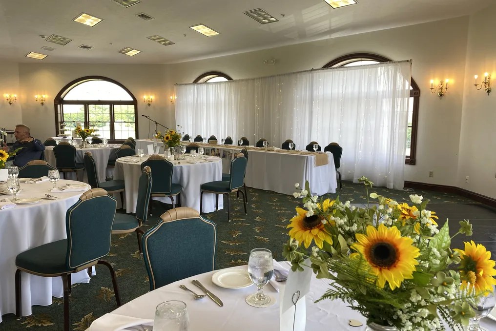 The Milana Ballroom at the Amish Door Village #11