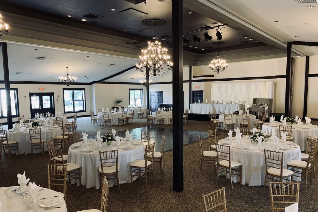 The Milana Ballroom at the Amish Door Village #29