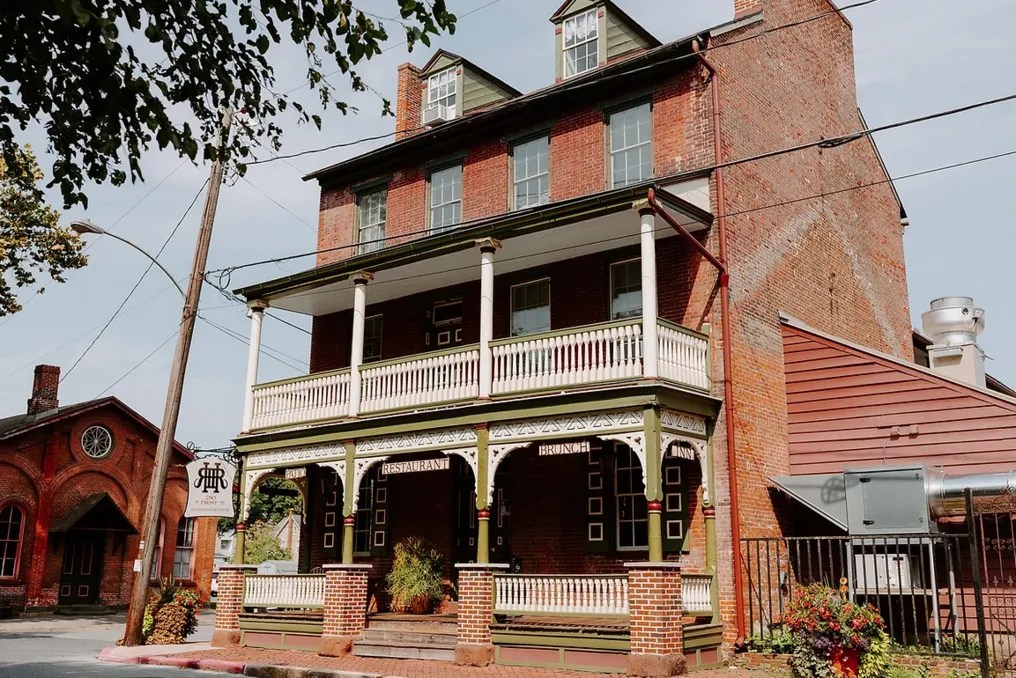 The Railroad House Inn and Restaurant #4