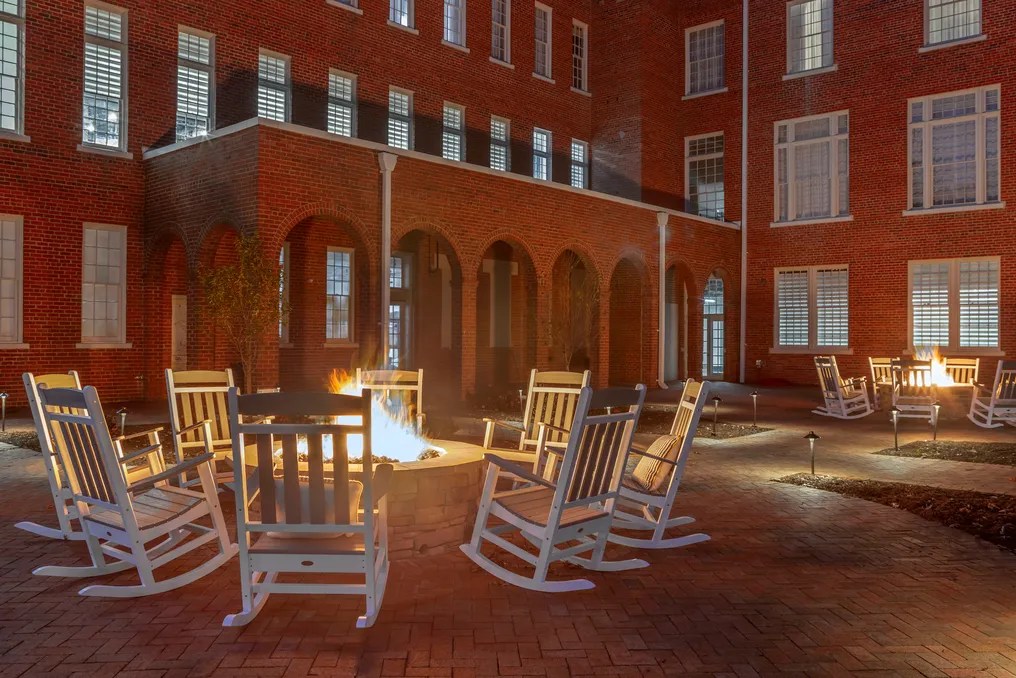 Inn at Blackstone #15