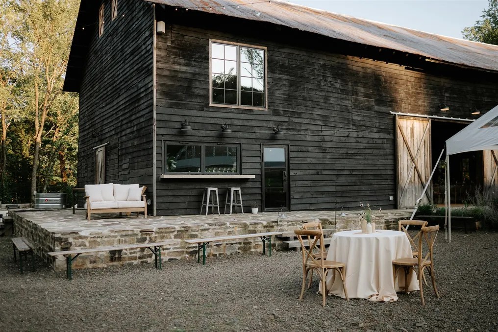 Stonehill's Farmhouse #53