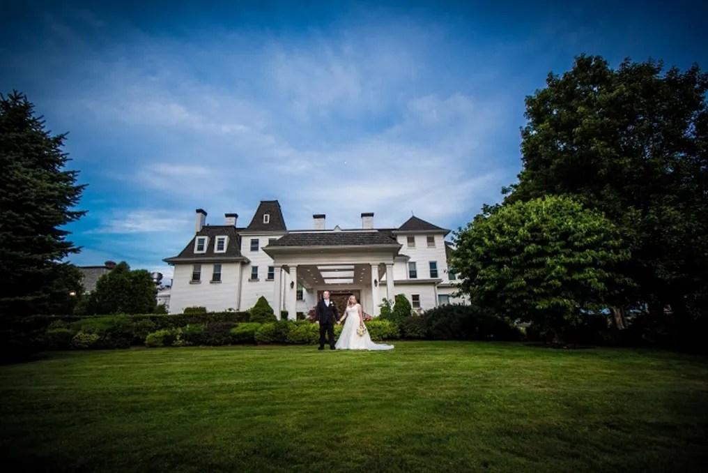 The Davenport Mansion on the Sound #14