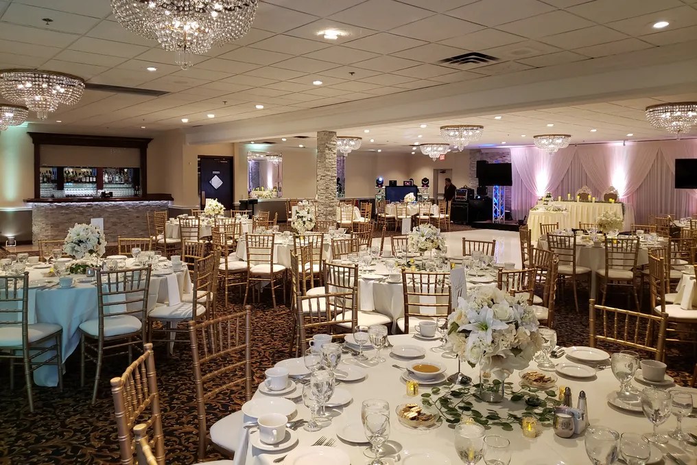 Manzo's Banquets #16